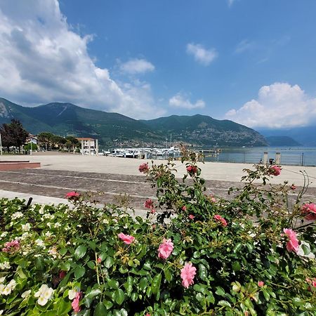 Light On Lake Iseo Clusane Ngoại thất bức ảnh